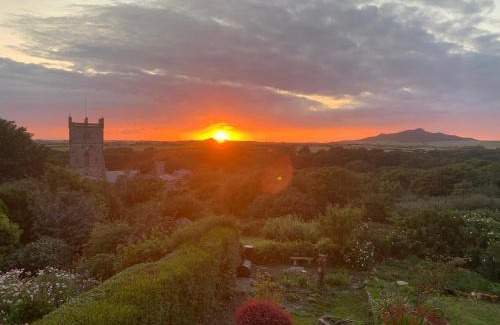 St Davids Bed & Breakfast | St Davids Gin & Kitchen - The Cathedral Villas