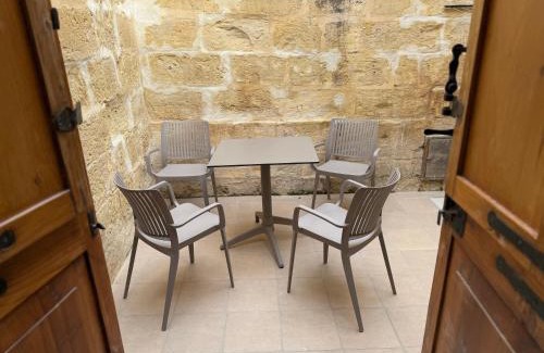 St. Julian's Apartment | St Elias Apartment