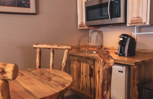Ouray Hotel | St. Elmo Hotel