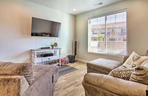 Sienna Hills House | St George Area Townhome with Patio and Pool Access