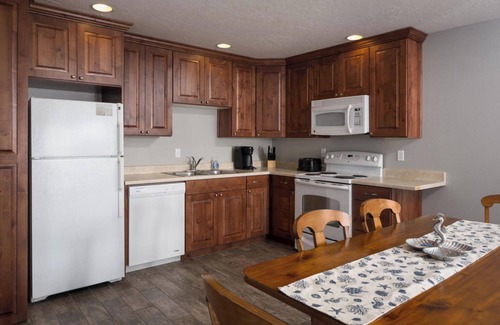 St. George Condo | St. George Getaway - Spacious, Updated 1 BD/1 BA, Sleeps 6