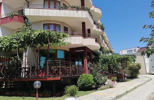 Sveti Vlas House | St. George Guest House