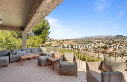 St. George House | St George Vacation Rental Condo sleeps 9 guest with Resort Amenities