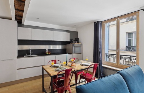 6th Arrondissement Apartment | St Germain des Pres - Mabillon 1BR Flat