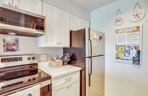 Beachwalk Condo | St Helena Island Condo - 1/2 Mi to Beach