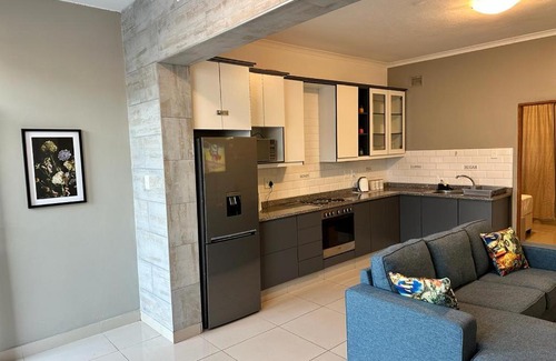 Margate Apartment | St Ives beach access apartment