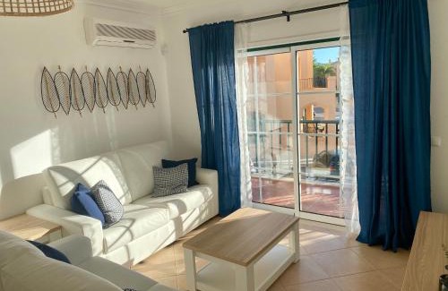 Luz Apartment | St. James Beach & Pool Apartment