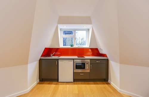 Holland Park Apartment | St James House Serviced Apartments by Concept Apartmentsv