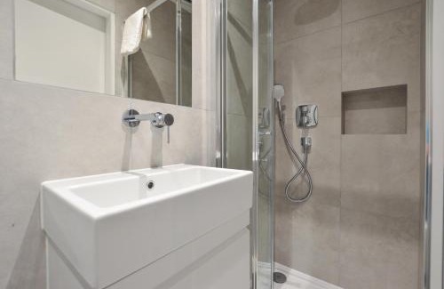 Holland Park Apartment | St James House Serviced Apartments by Concept Apartments