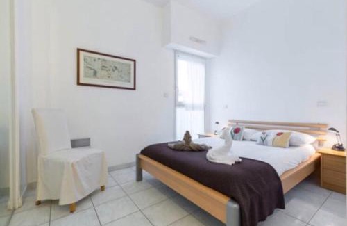 Cap-Ferrat Apartment | St JEAN CAP FERRAT CENTRAL CONTEMPORARY LOVELY WIFI
