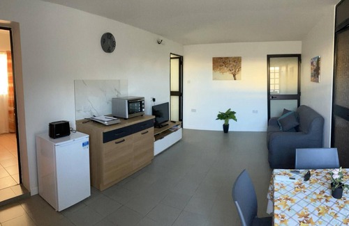 Tal-Ghoqod Apartment | St. Julians apartment with yards in a very quiet area, near amenities and beach