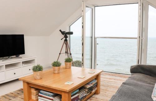Dawlish House | St Julien