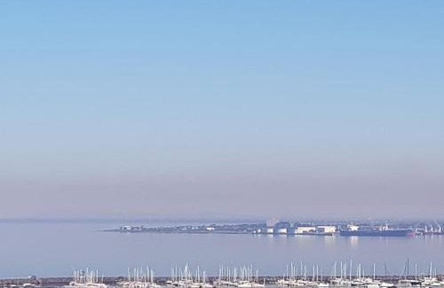 St Kilda Apartment | St Kilda Penthouse. Views. Spa.