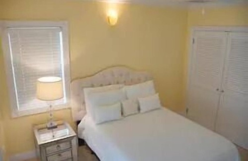 Cotton Ground House | St Kitts & Nevis Tour! 3 Spaces w/ Swimming Pool, Airport Shuttle & Spa