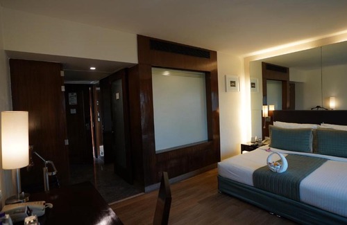 Koregaon Park Hotel | St Laurn Koregaon Park Pune