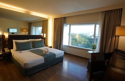 Koregaon Park Hotel | St Laurn Koregaon Park Pune
