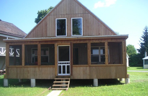 Brier Hill Cabin | St. Lawrence River - Loon Lodge at Oak Point