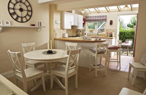 Salcombe House | St Leonards