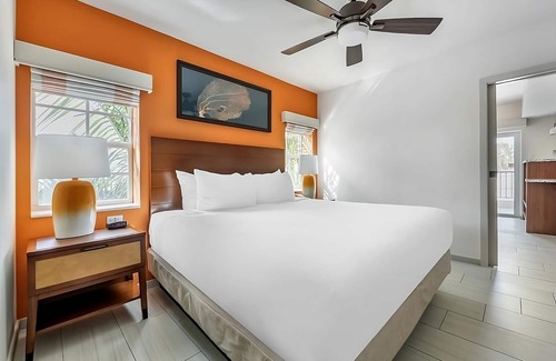Simpson Bay Hotel | St. Maarten Beachfront Hideaway! Swimming Pool, Full Kitchen, Free Parking!