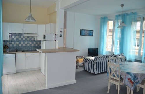 Intra Muros Apartment | ST-MALO Intra-Muros, 2 bedrooms, elevator, 100 m from the sea