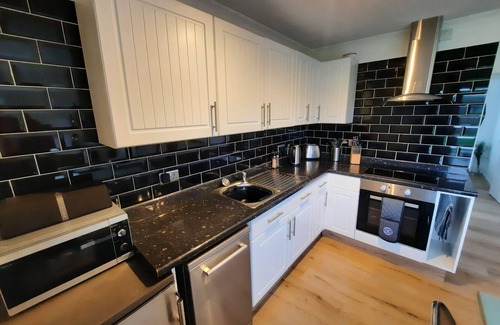 St Margaret's at Cliffe Ski Chalet | St Margaret's 2-Bed Chalet - Sleeps 4 & Pets ok