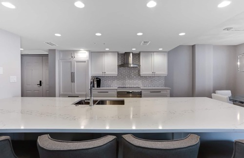 Pelican Bay Condo | St Marissa, Pelican Bay 20th Floor HAS IT ALL, VIEWS, POOL, BEACH & AMENITIES