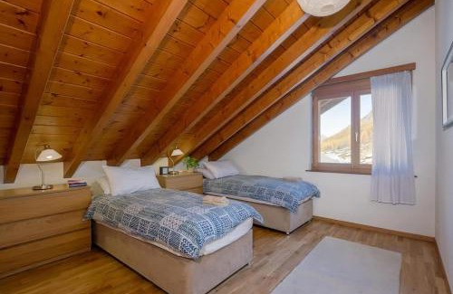 Taesch Apartment | St Martin Loft Apartment