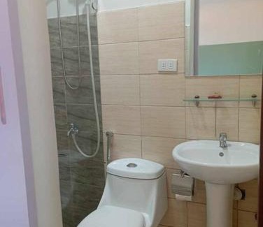 Downtown Apartment | St. Marvin Studio Makati M202