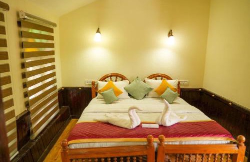 Kumarakom Boat Rental | St. Mary Houseboat