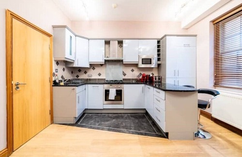 Cheap Apartment | St Paul Cathedral-City of London]London Apartment
