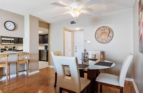 Casa del Mar Condo | St Pete Isla Casa B-507 1/1-1/2 Bath Beautiful!