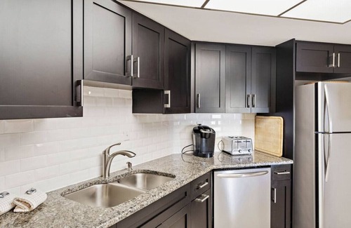 Casa del Mar Condo | St Pete Isla Casa B-507 1/1-1/2 Bath Beautiful!