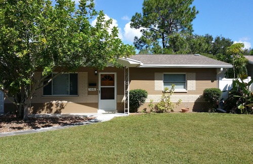Disston Heights House | St Pete's backyard oasis