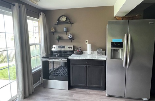 St. Peters House | St. Peters Private Basement Guesthouse: Farm Views - Sports Moms - Sleeps 6