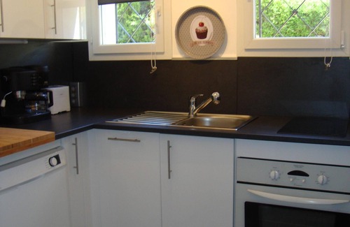 Saint-Raphael Villa | St Raphael Garden Villa very nice and quiet close to the beaches and Centre