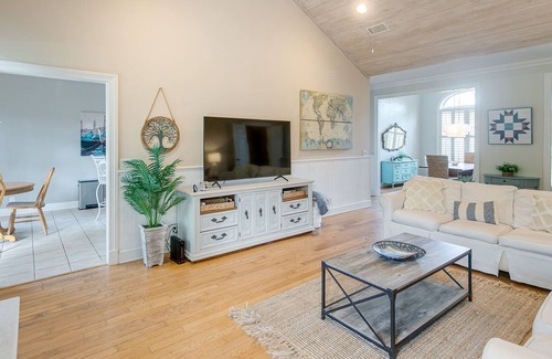 St. Simons Island House | St Simons Island Vacation Rental: 5 Mi to Beach!