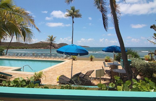 Bolongo Bay Condo | St. Thomas Prime Oceanfront/Poolfront 2BR/2BA Condo-BEST Bolongo Beach location!