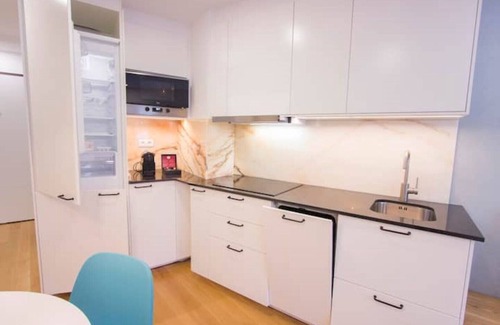 Guimaraes Apartment | STA Luzia - 2Tr - Blue Singular
