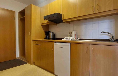 Stamsried Apartment | (STA1043) Well-designed fitters' apartment with balcony
