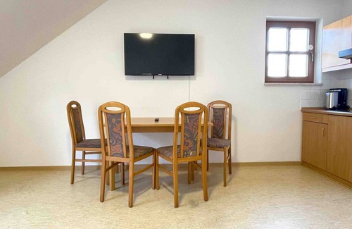 Stamsried Apartment | (STA1067) Modern fitters' apartment with balcony