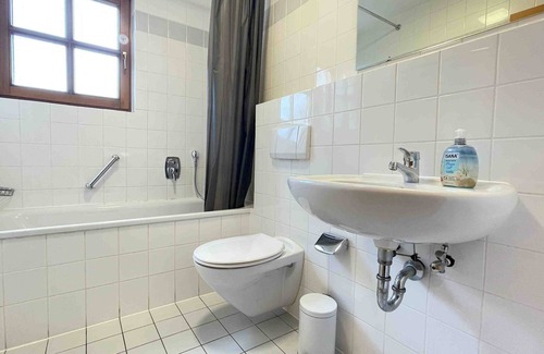 Stamsried Apartment | (STA1079) Modern fitters' apartment with balcony