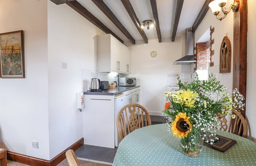 Colyton Cottage | STABLE COTTAGE, romantic, character holiday cottage in Colyton