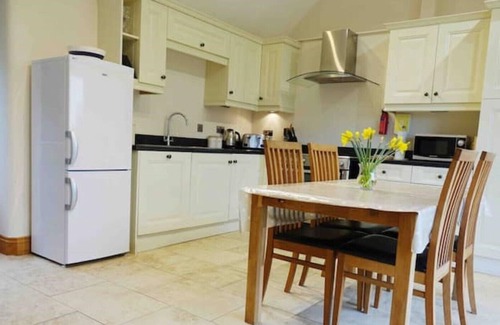 Penselwood House | Stable Cottage. Warm, Cosy and Private