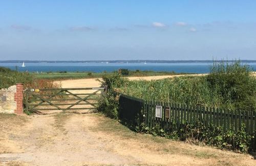 Cowes House | Stable Cottages