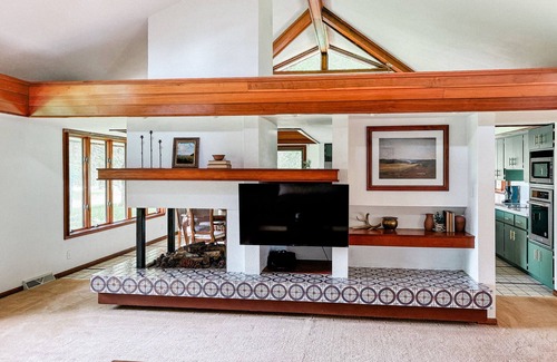 Watertown House | Stable Waters House
