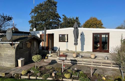 Workum Ski Chalet | Stacaravanverhuur KR00N chalet BB-5