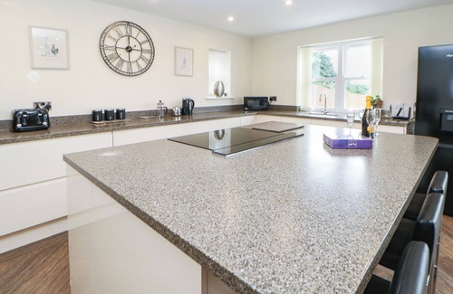 Tudhoe Cottage | STACKYARD HOUSE, pet friendly, country holiday cottage in Tudhoe