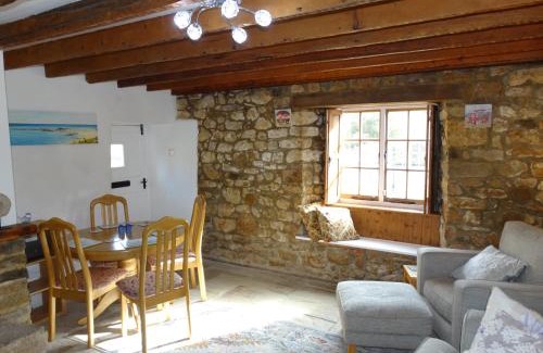 Chideock House | Staddlestones Cottage