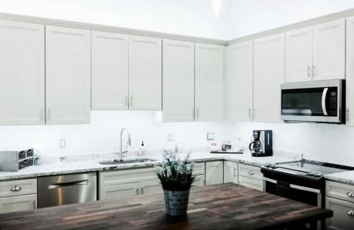 Babe Denny House | Stadium Lofts on Meridian #3