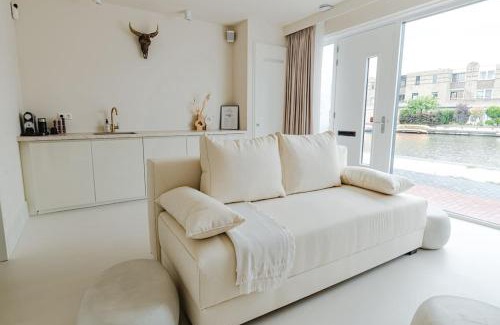 Municipality of Purmerend Apartment | Stads appartement